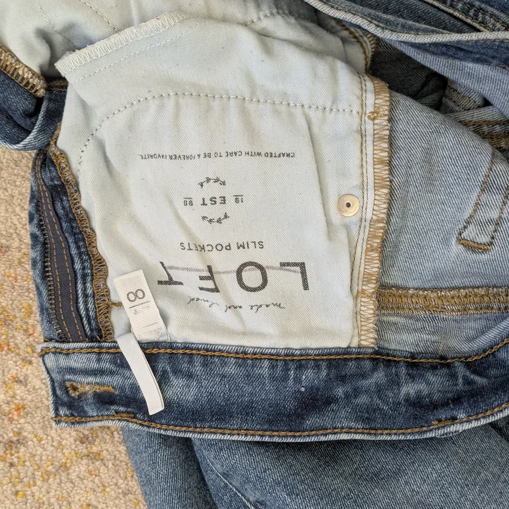 LOFT Dark Wash Women's Jeans - Picture 3 of 4